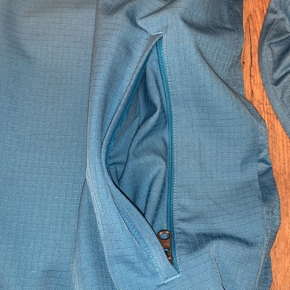 Greg Norman Play Dri Pullover. Long sleeve. Draw string waist. Size Large NWOT - Picture 4 of 7